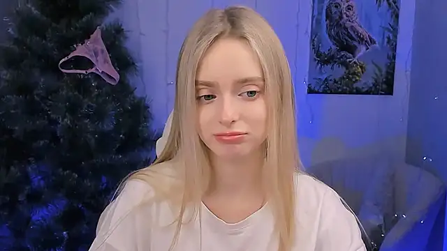 JuliaBrewwer online show from December 19, 2:41 pm