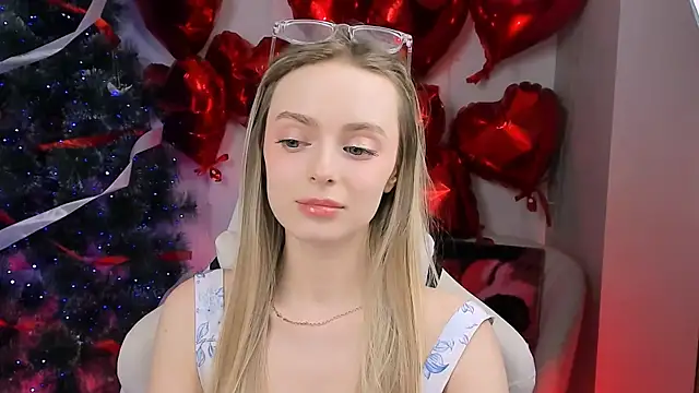 JuliaBrewwer online show from March 17, 3:15 pm