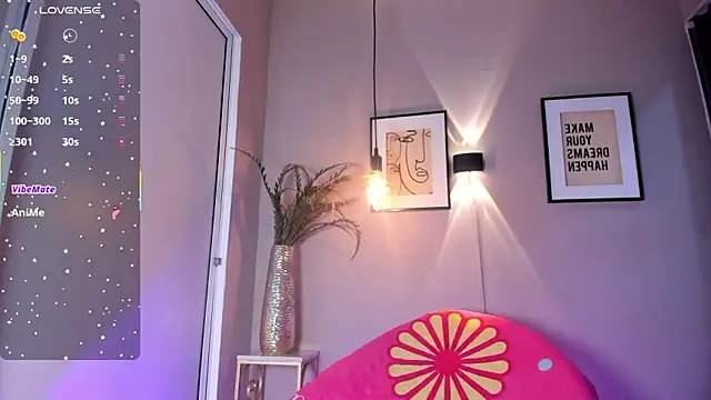 Snapshot of dulce_fiore07 chatting on October 26, 12:38 pm dulce fiore07 online show from October 26, 12:38 pm