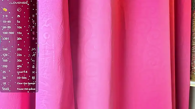 Snapshot of dulce_fiore07 chatting on November 14, 12:42 pm dulce fiore07 online show from November 14, 12:42 pm