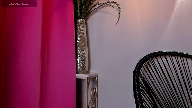 Snapshot of dulce_fiore07 chatting on November 18, 3:15 pm dulce fiore07 online show from November 18, 3:15 pm