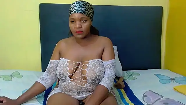 ChubbyBitch26 online show from March 13, 6:35 pm