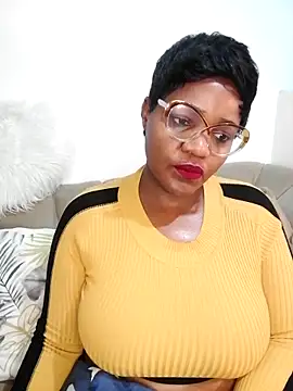 ChubbyBitch26 online show from June 19, 10:15 pm
