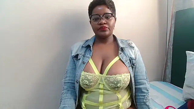 ChubbyBitch26 online show from July 15, 2:02 pm