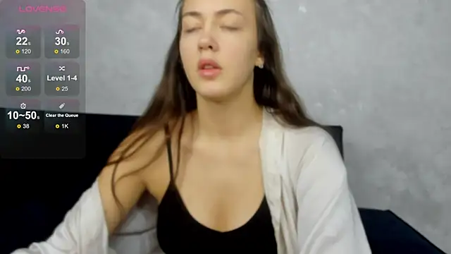 SaraMoren0 online show from September 15, 4:46 am