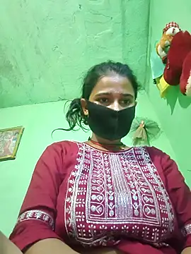 Snapshot of PIHU999 chatting on November 25, 3:51 am PIHU999 online show from November 25, 3:51 am