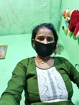 Snapshot of PIHU999 chatting on November 6, 2:10 pm PIHU999 online show from November 6, 2:10 pm