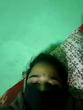 Snapshot of PIHU999 chatting on October 30, 1:04 am PIHU999 online show from October 30, 1:04 am