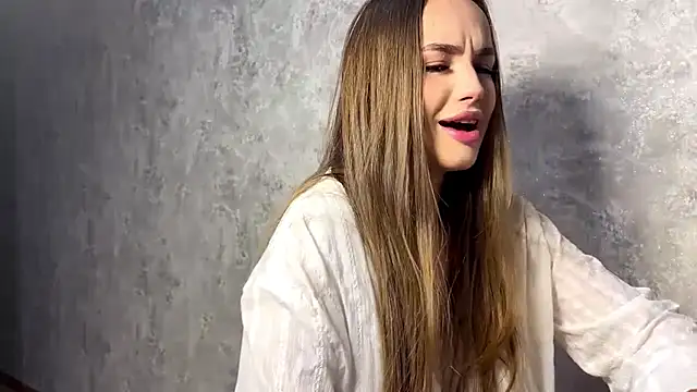 LushMira online show from November 11, 6:58 pm