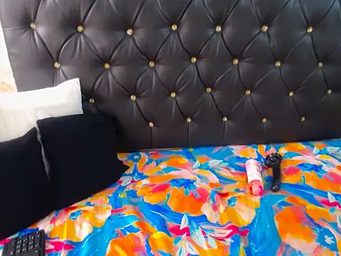 Snapshot of DojaBoootie chatting on November 26, 5:18 am DojaBoootie online show from November 26, 5:18 am