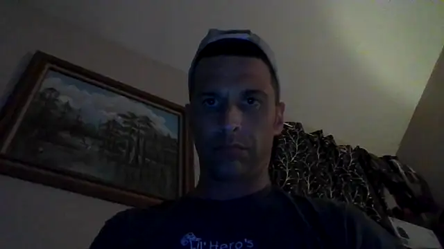 Snapshot of dik4cache chatting on March 28, 6:25 am dik4cache online show from March 28, 6:25 am