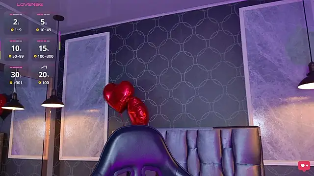 janetteJones  online show from February 13, 3:39 am