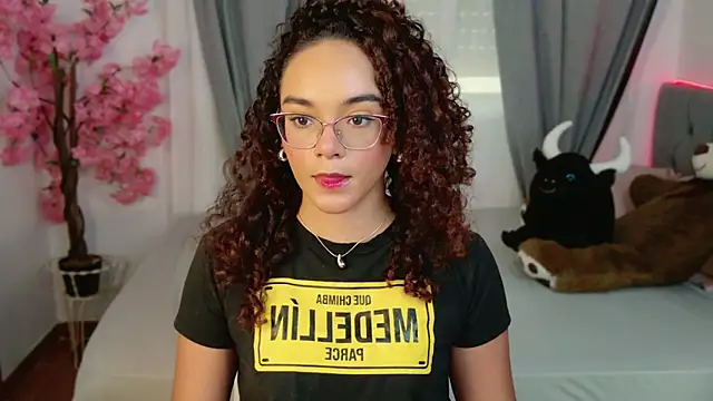 Taylor Tina online show from September 14, 8:15 am