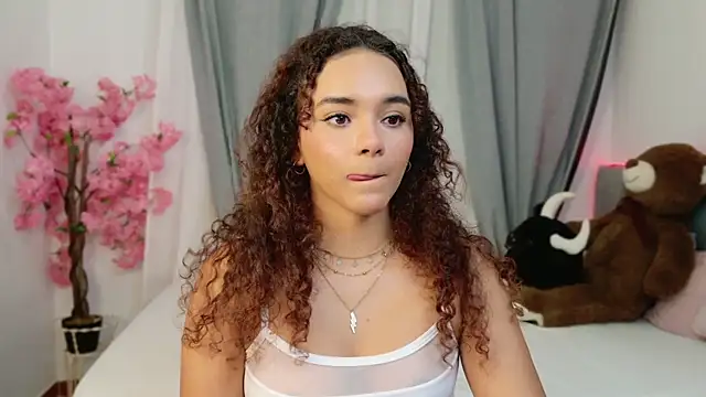 Taylor Tina online show from September 30, 6:47 pm