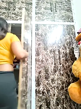 Snapshot of MISS_RIYA14 chatting on October 31, 11:07 am MISS RIYA14 online show from October 31, 11:07 am