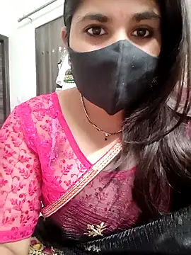 Snapshot of MISS_RIYA14 chatting on November 15, 5:39 pm MISS RIYA14 online show from November 15, 5:39 pm