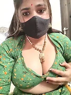 Snapshot of MISS_RIYA14 chatting on September 28, 3:02 am MISS RIYA14 online show from September 28, 3:02 am