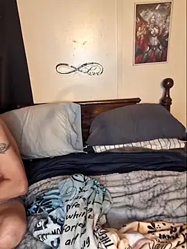 Snapshot of Shy_Naughty_Girl chatting on October 17, 4:16 am Shy Naughty Girl online show from October 17, 4:16 am