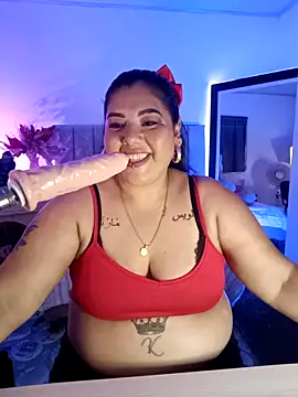 AndreaKinky online show from November 30, 8:15 am