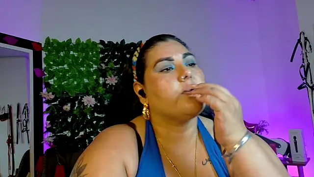 AndreaKinky online show from May 27, 1:57 am
