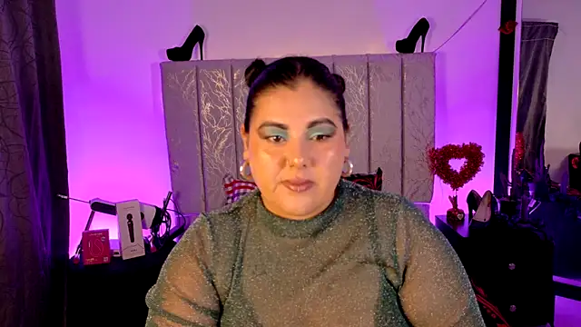 AndreaKinky online show from March 20, 8:15 am