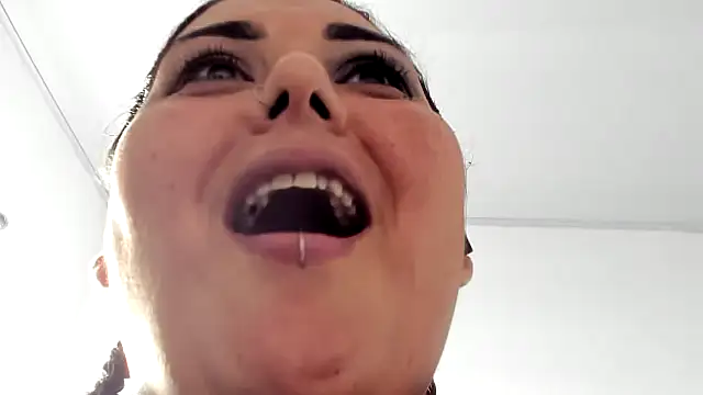 AndreaKinky online show from October 28, 8:41 pm