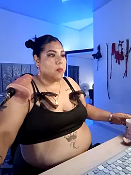 AndreaKinky online show from October 15, 8:22 am