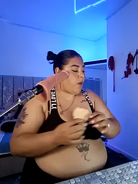 AndreaKinky online show from November 13, 8:18 am