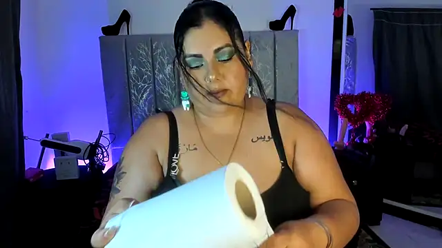 AndreaKinky online show from April 10, 8:10 am