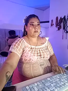 AndreaKinky online show from November 26, 8:14 am