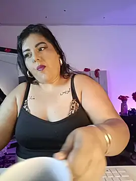 AndreaKinky online show from February 16, 8:13 am