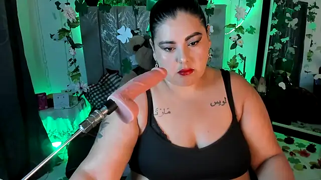 AndreaKinky online show from March 15, 9:05 am