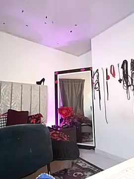 AndreaKinky online show from March 31, 8:05 am