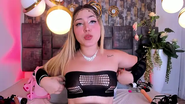 PatyLawrence online show from November 13, 2:59 am