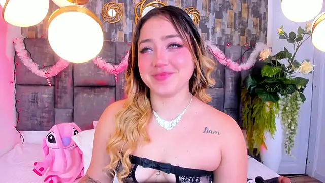 PatyLawrence online show from November 26, 4:01 am