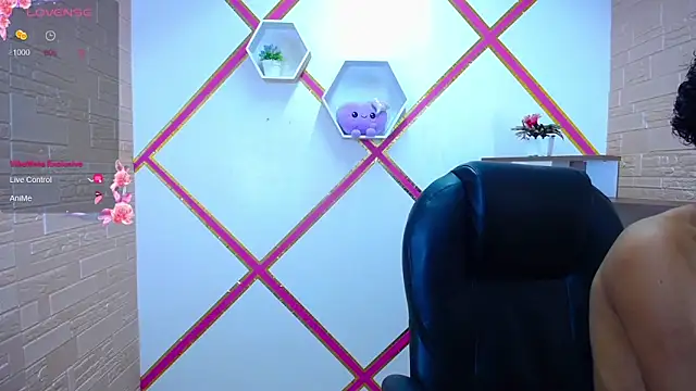 Blake Mils online show from October 21, 6:18 pm