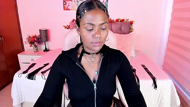 Lucie Harper online show from September 10, 8:08 pm