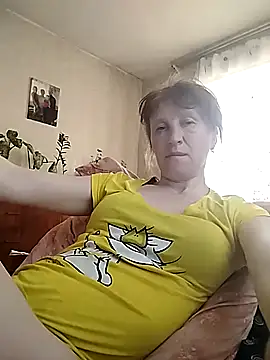 Snapshot of Flower2931 chatting on May 4, 12:19 pm Flower2931 online show from May 4, 12:19 pm