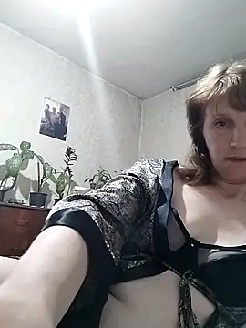 Flower2931 online show from April 30, 7:54 pm