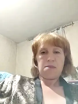 Snapshot of Flower2931 chatting on June 1, 7:13 pm Flower2931 online show from June 1, 7:13 pm