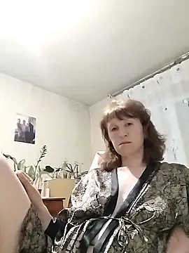 Flower2931 online show from April 3, 6:58 pm