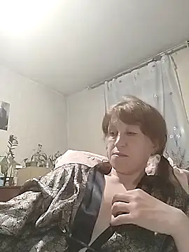 Snapshot of Flower2931 chatting on May 3, 7:17 pm Flower2931 online show from May 3, 7:17 pm