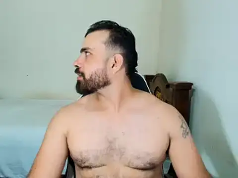 Snapshot of max_love255 chatting on November 3, 8:12 pm max love255 online show from November 3, 8:12 pm