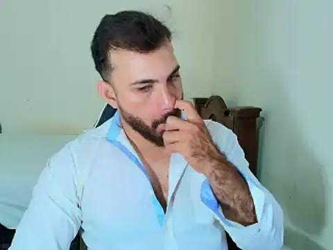 Snapshot of max_love255 chatting on October 2, 7:28 pm max love255 online show from October 2, 7:28 pm
