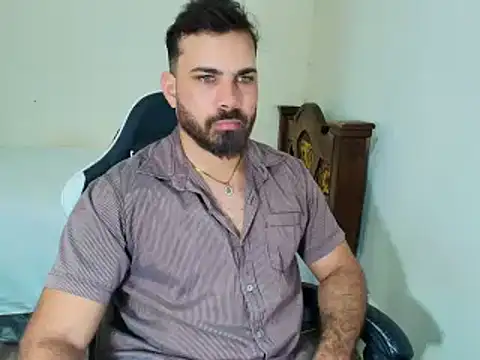 Snapshot of max_love255 chatting on September 27, 7:20 pm max love255 online show from September 27, 7:20 pm