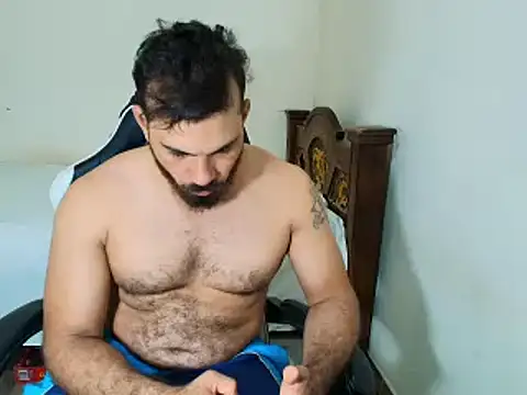 Snapshot of max_love255 chatting on November 22, 8:18 pm max love255 online show from November 22, 8:18 pm