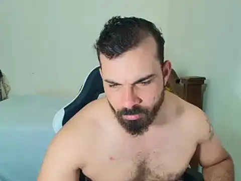 Snapshot of max_love255 chatting on October 20, 9:04 pm max love255 online show from October 20, 9:04 pm