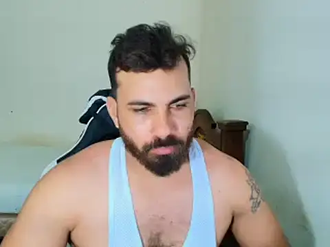 Snapshot of max_love255 chatting on November 6, 10:14 pm max love255 online show from November 6, 10:14 pm