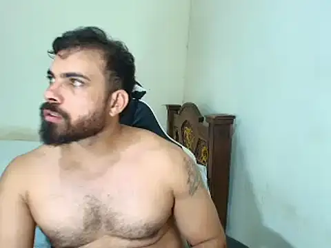 Snapshot of max_love255 chatting on November 28, 9:04 pm max love255 online show from November 28, 9:04 pm