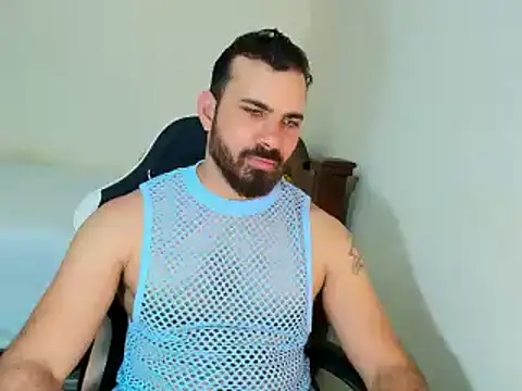 Snapshot of max_love255 chatting on September 21, 7:52 pm max love255 online show from September 21, 7:52 pm